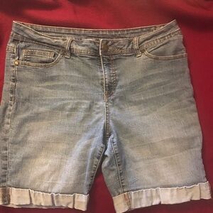 Faded Glory long jean shorts. Size 14. Very stretchy.